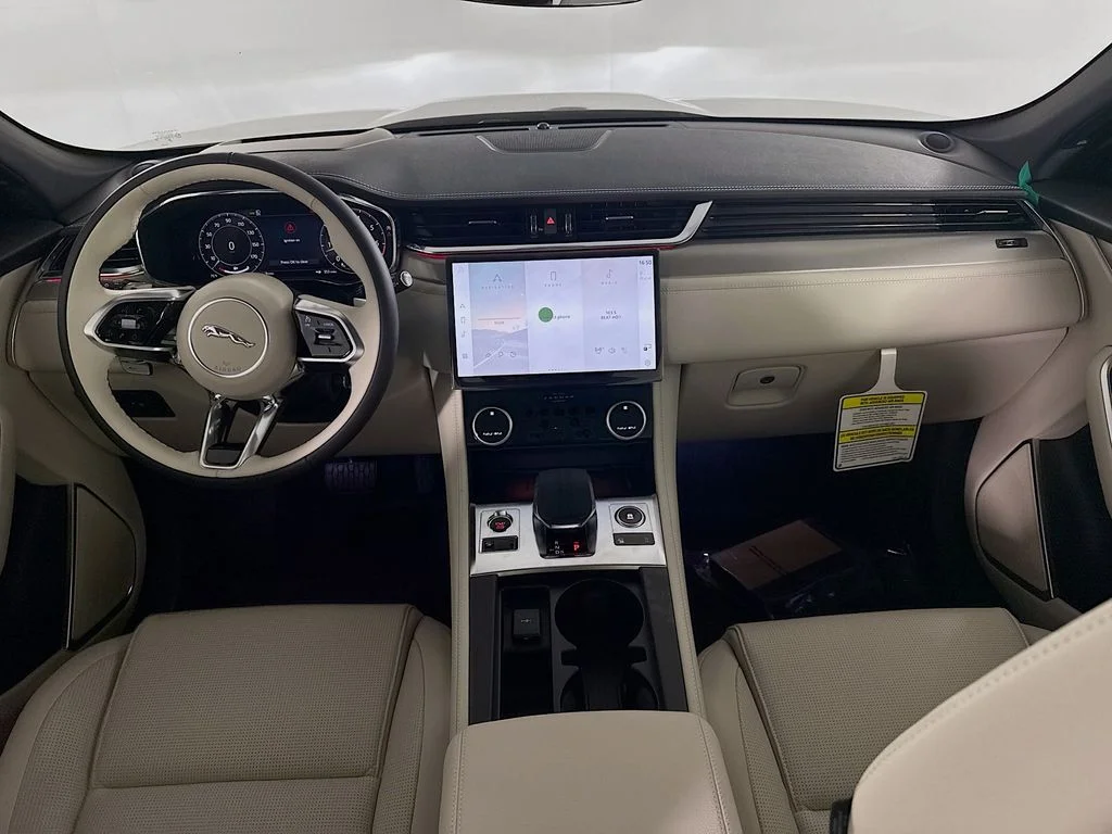 2026 Jaguar F-Pace R-Dynamic S - Photo 22