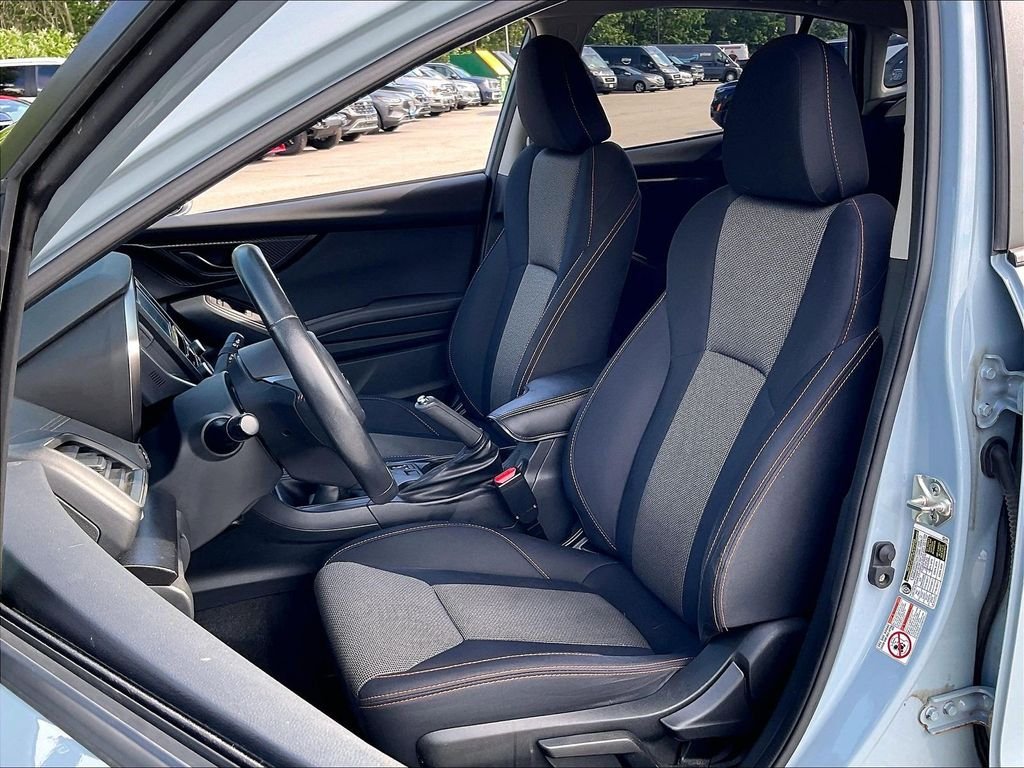 Used 2019 Cool Gray Khaki Subaru 2.0i Premium image 9