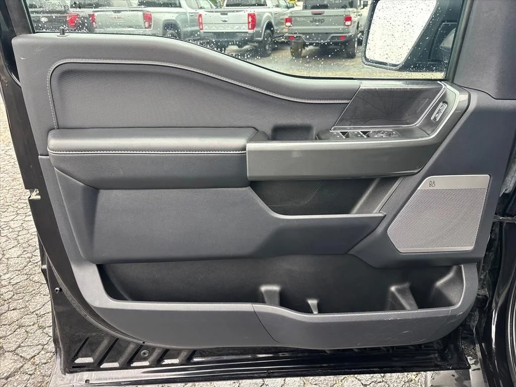 Used 2022 Black Ford XLT image 24