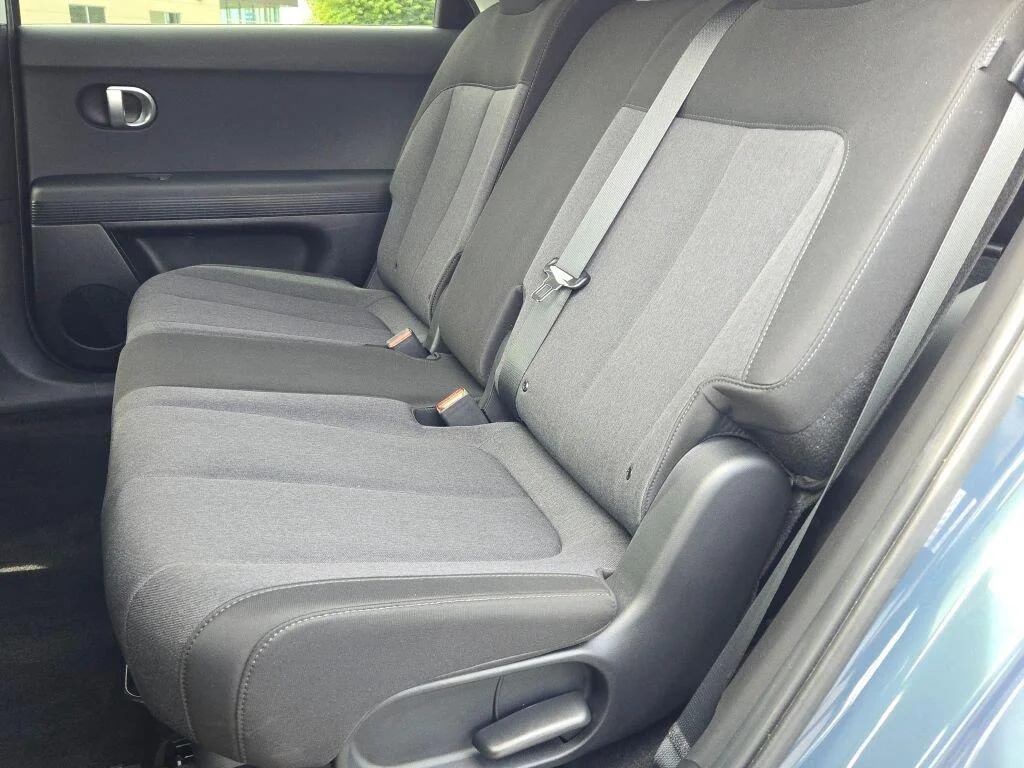 Used 2024 Digital Teal Hyundai SEL image 14