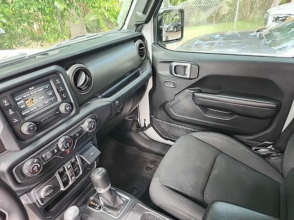 Used 2019 Bright White Clearcoat Jeep Sport S image 6