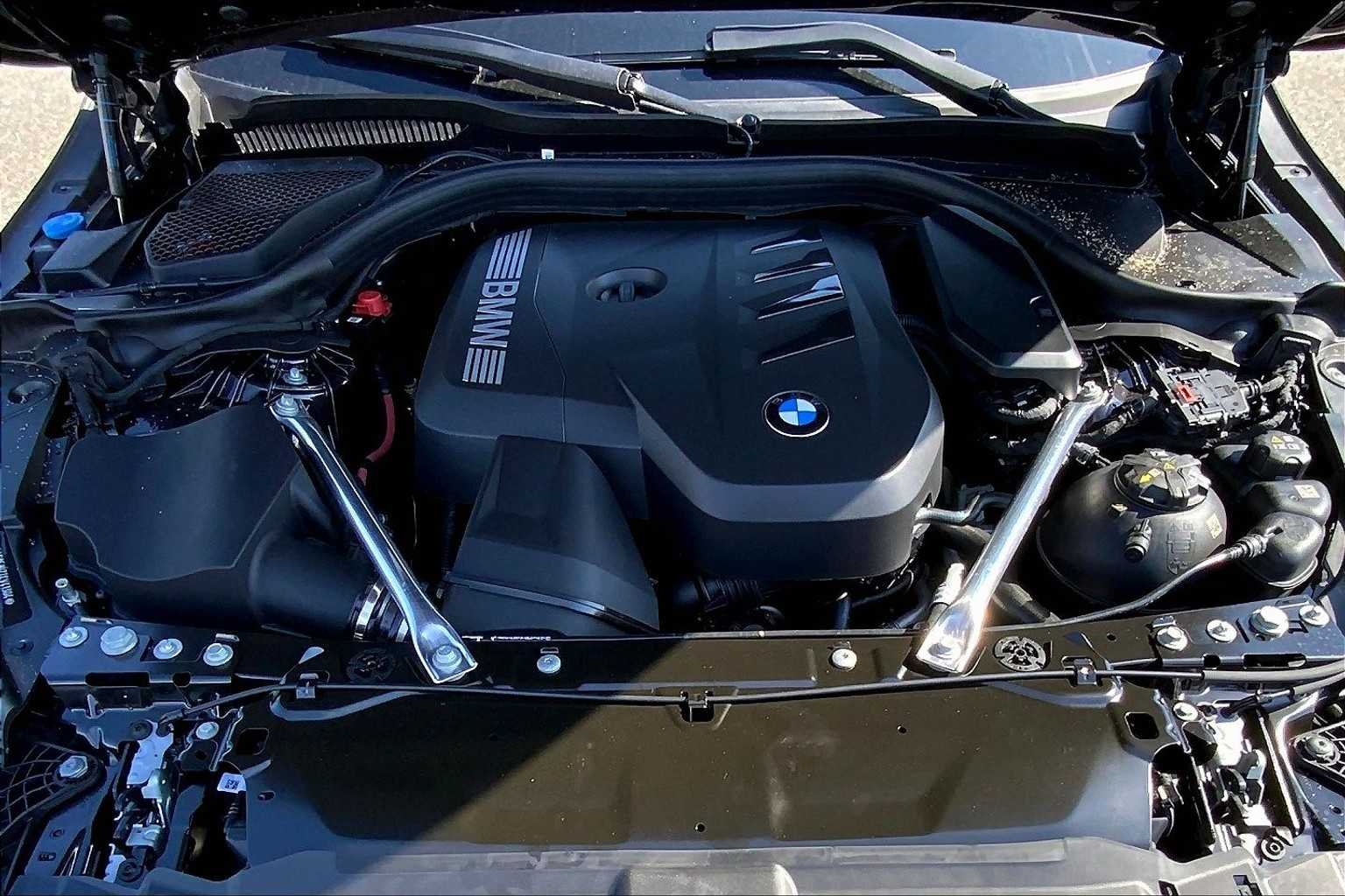 2026 BMW 5 Series 530i - Photo 16
