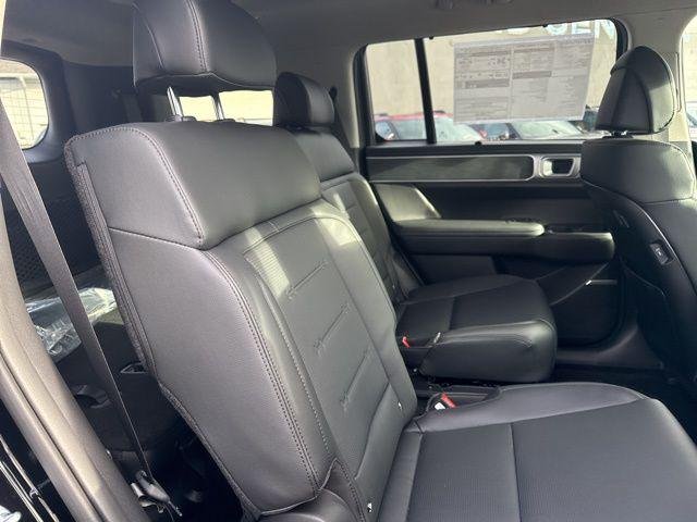 New 2026 Phantom Black Hyundai Limited image 14
