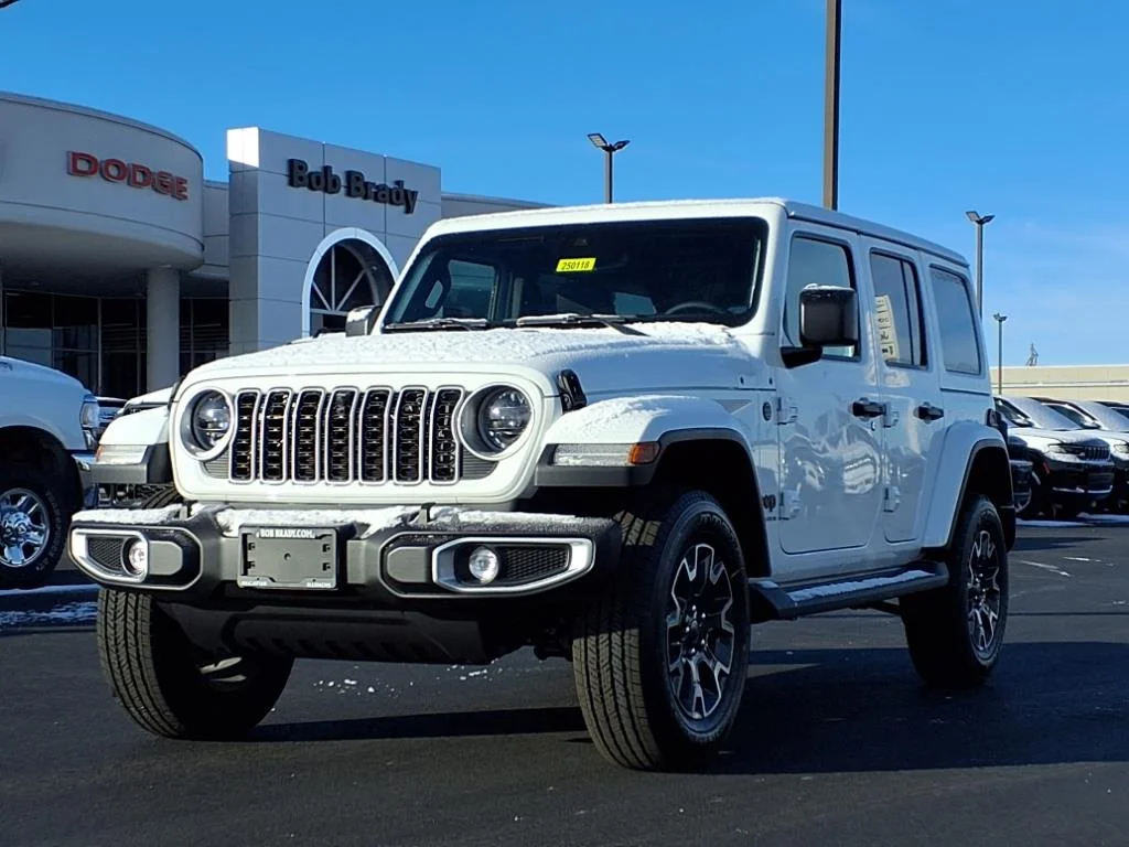 New 2025 Bright White Clear-Coat Exterior Paint Jeep Sahara image 13