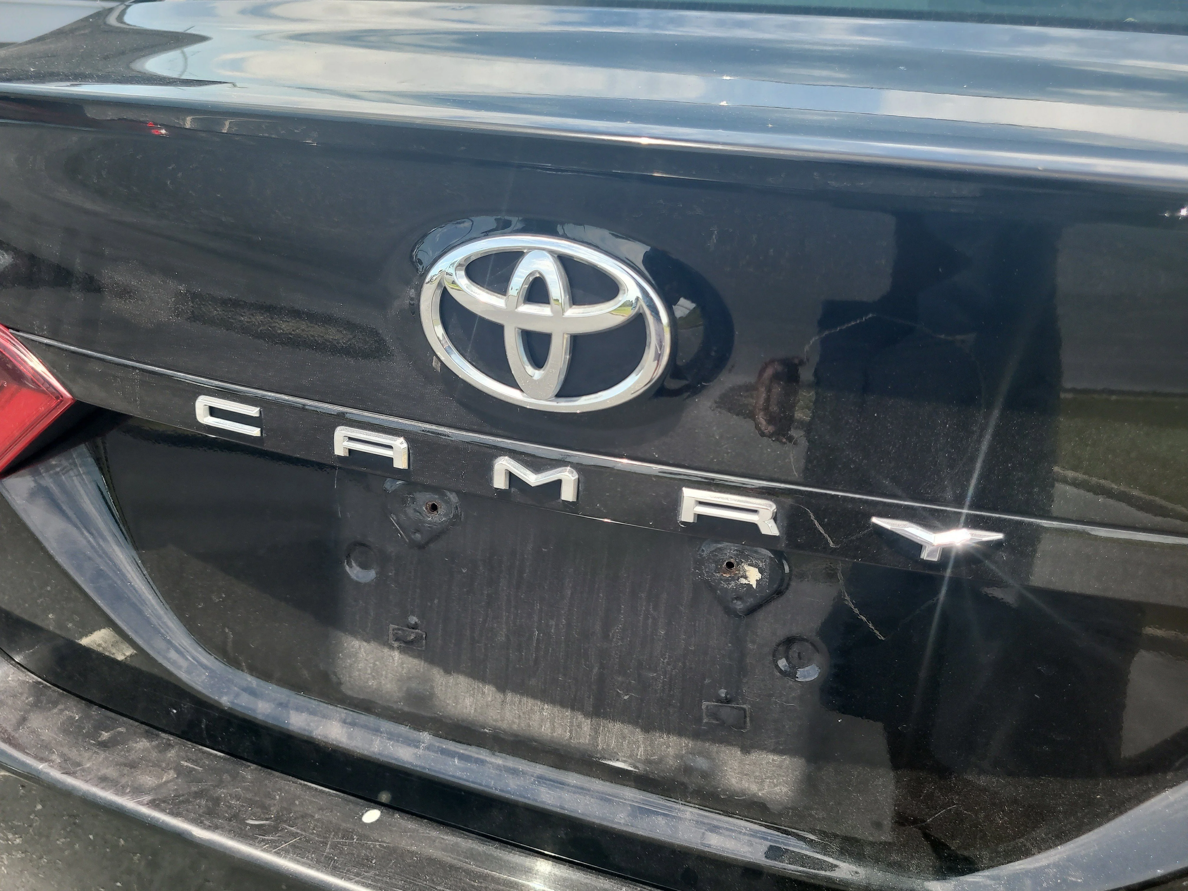 Used 2022  Toyota SE image 11