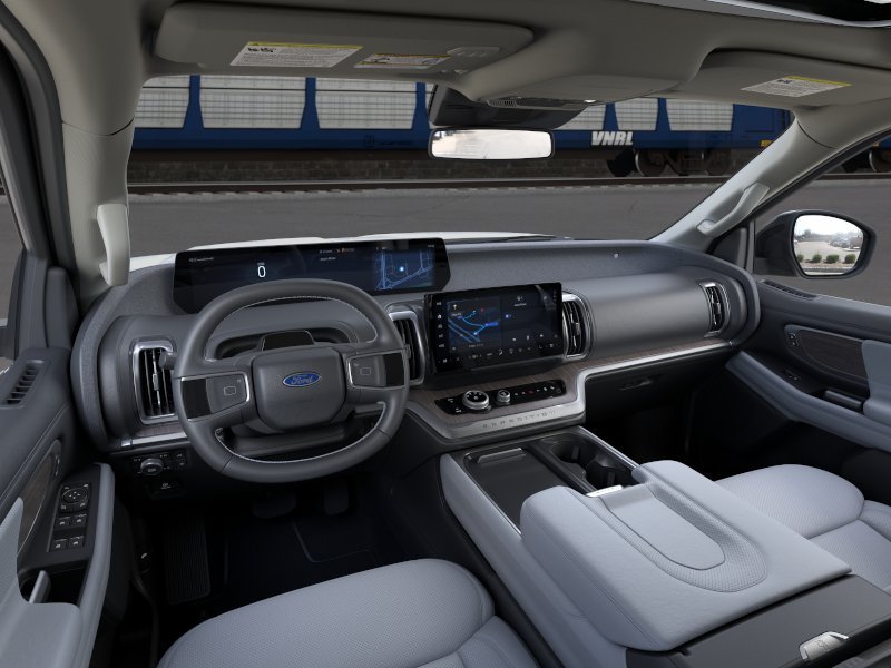 New 2026 Star White Metallic Tri-Coat Ford Platinum® image 22