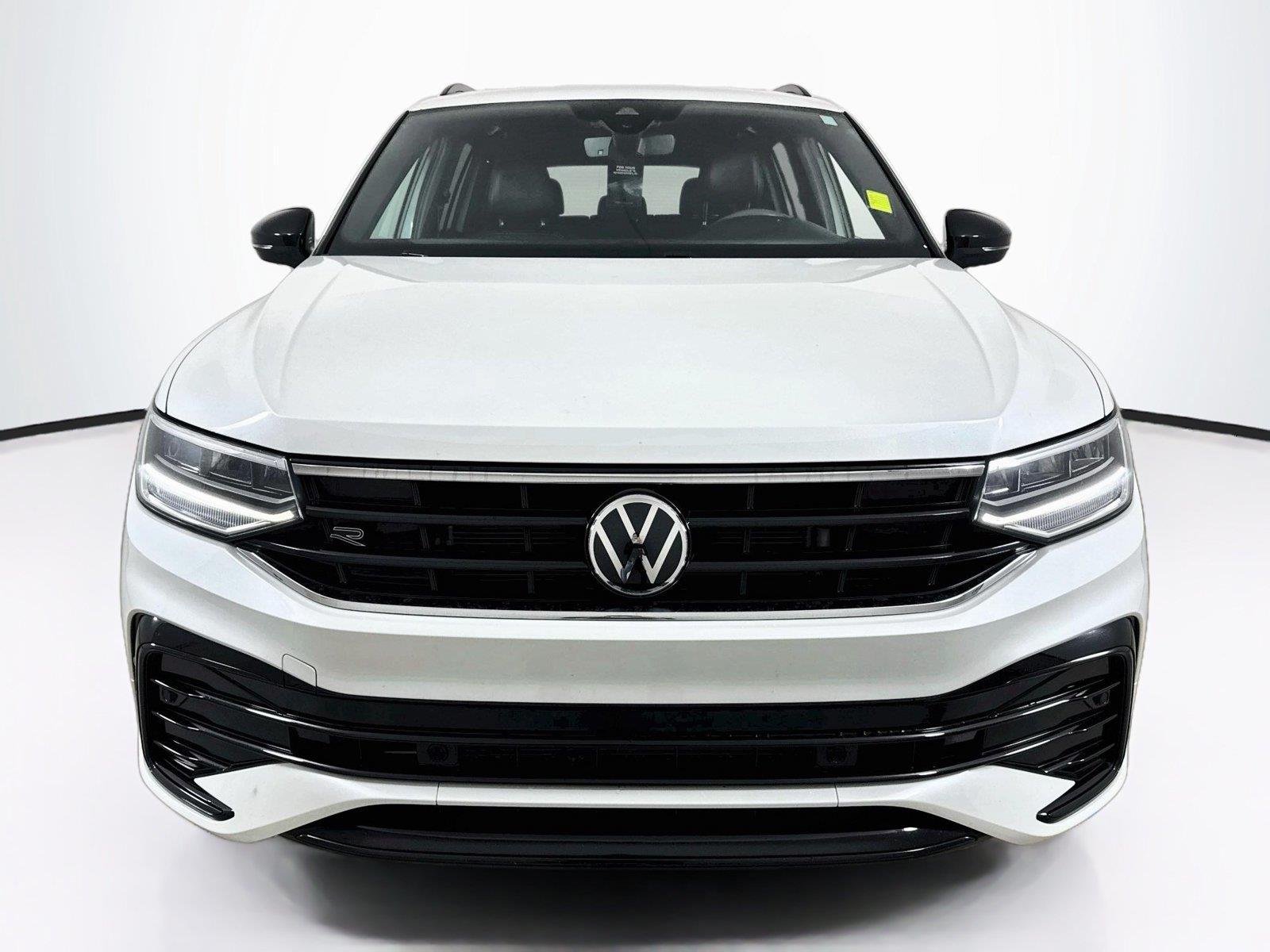 Used 2023 Opal White Pearl Volkswagen SE R-Line Black image 4