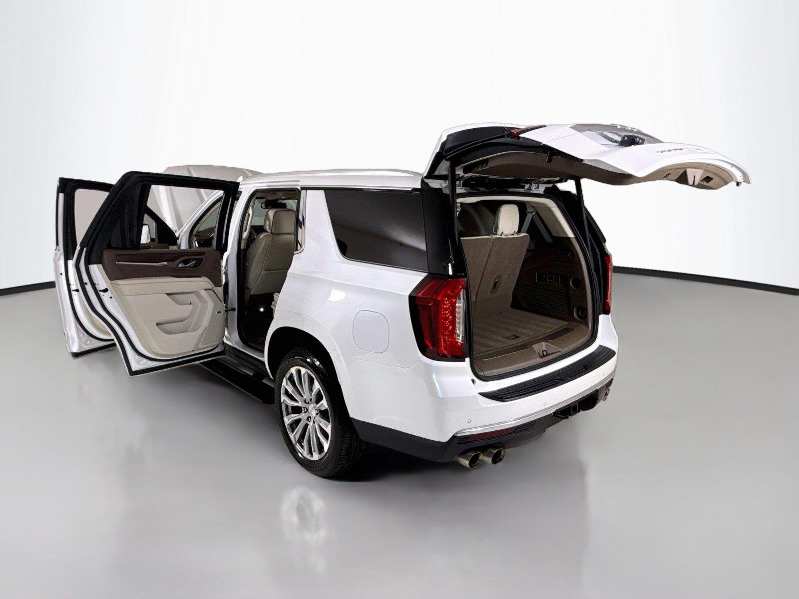 Used 2022 White Frost Tricoat GMC Denali | 22