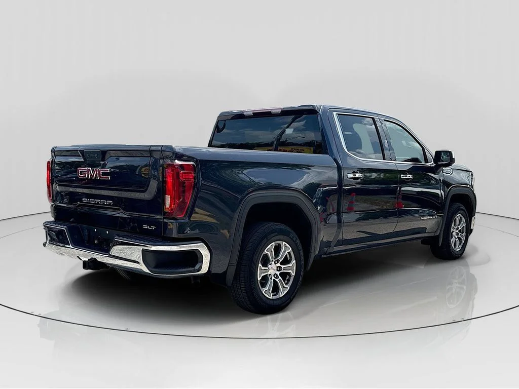2024 GMC Sierra 1500 SLT - Photo 7