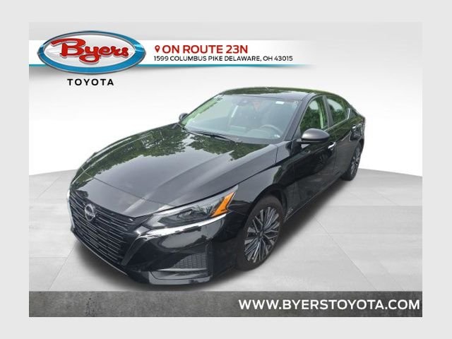2025 Nissan Altima's photo