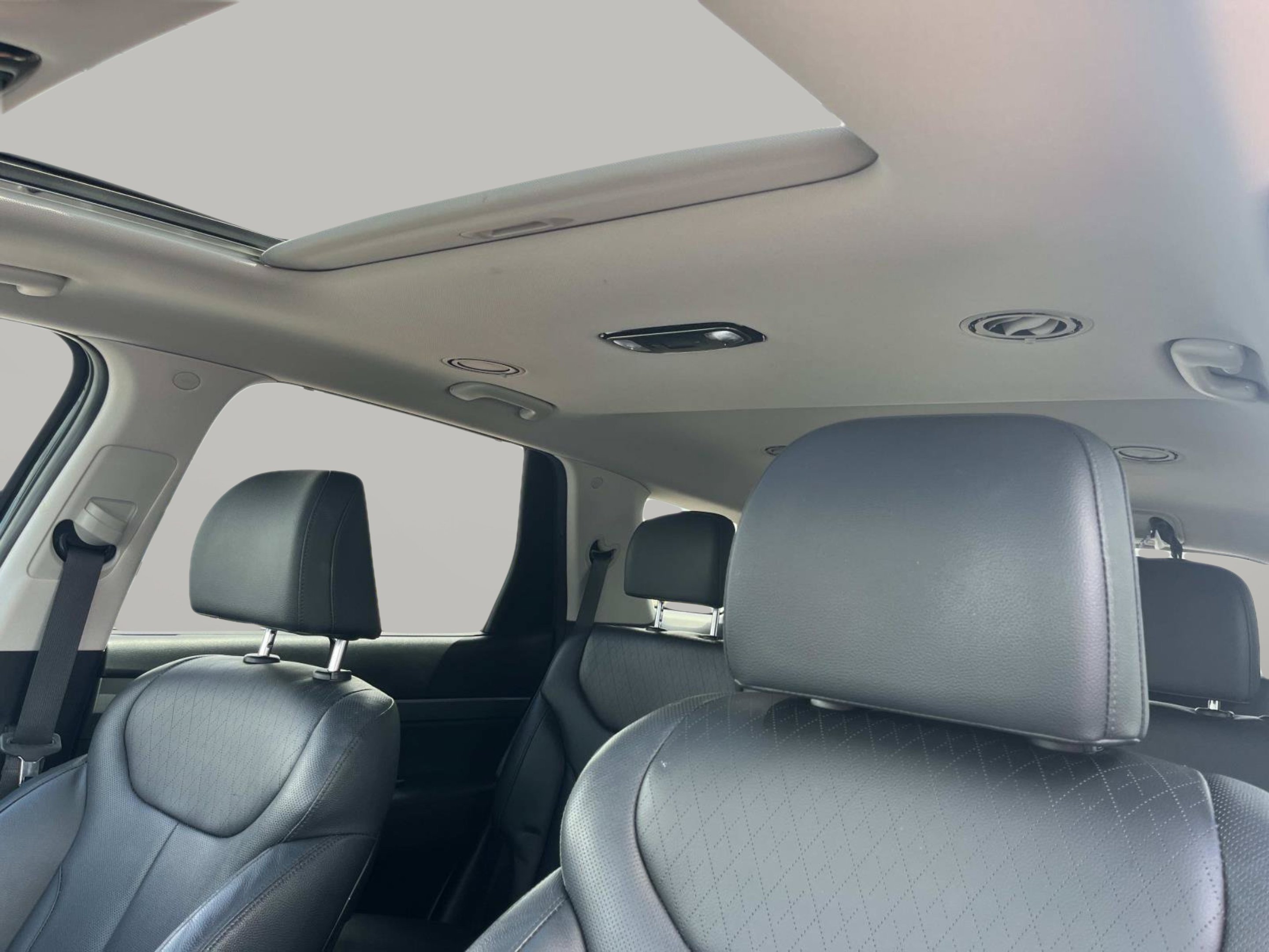 Used 2022 Abyss Black Pearl Hyundai SEL image 37