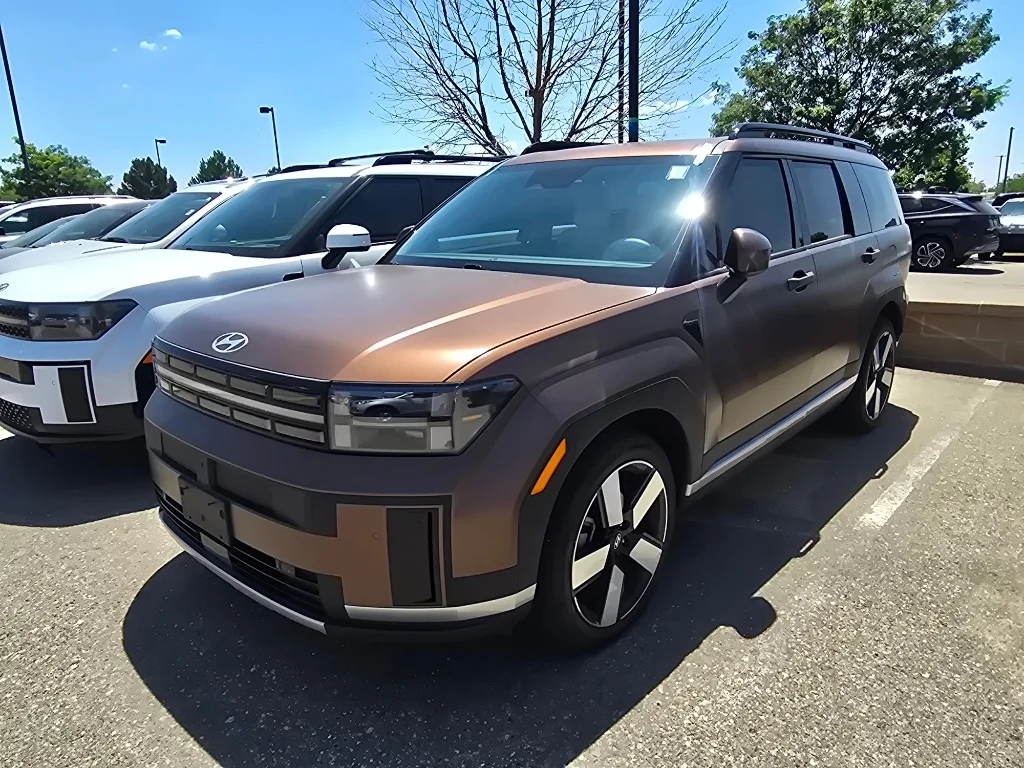 Used 2025 Earthy Brass Matte Hyundai Limited image 11