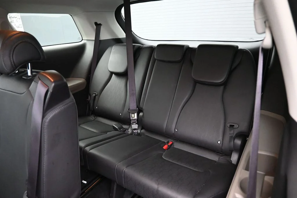 Used 2026 White Kia LXS image 15