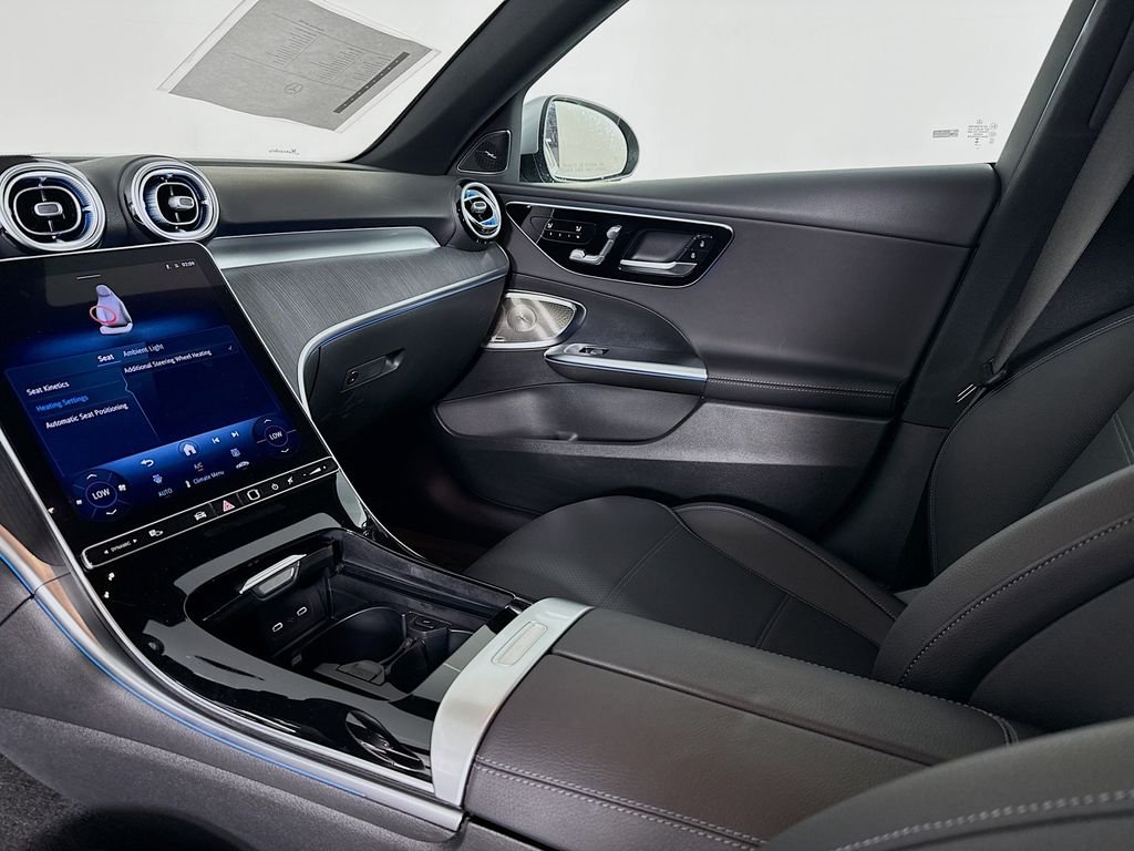 2025 Mercedes-Benz C-Class Sedan C 300 - Photo 24