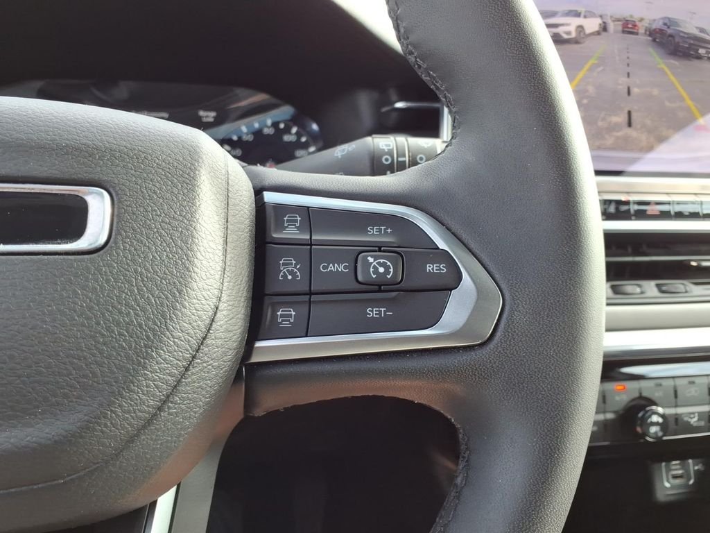Certified Used 2024 Silver Jeep Limited image 20