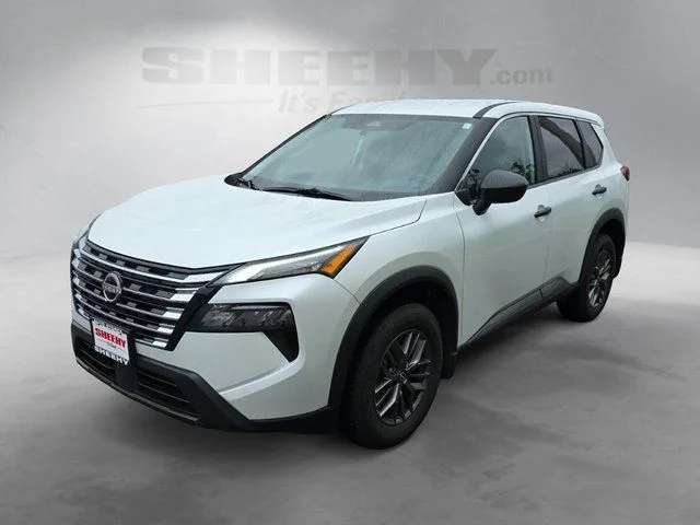 Used 2025 White Nissan S image 16