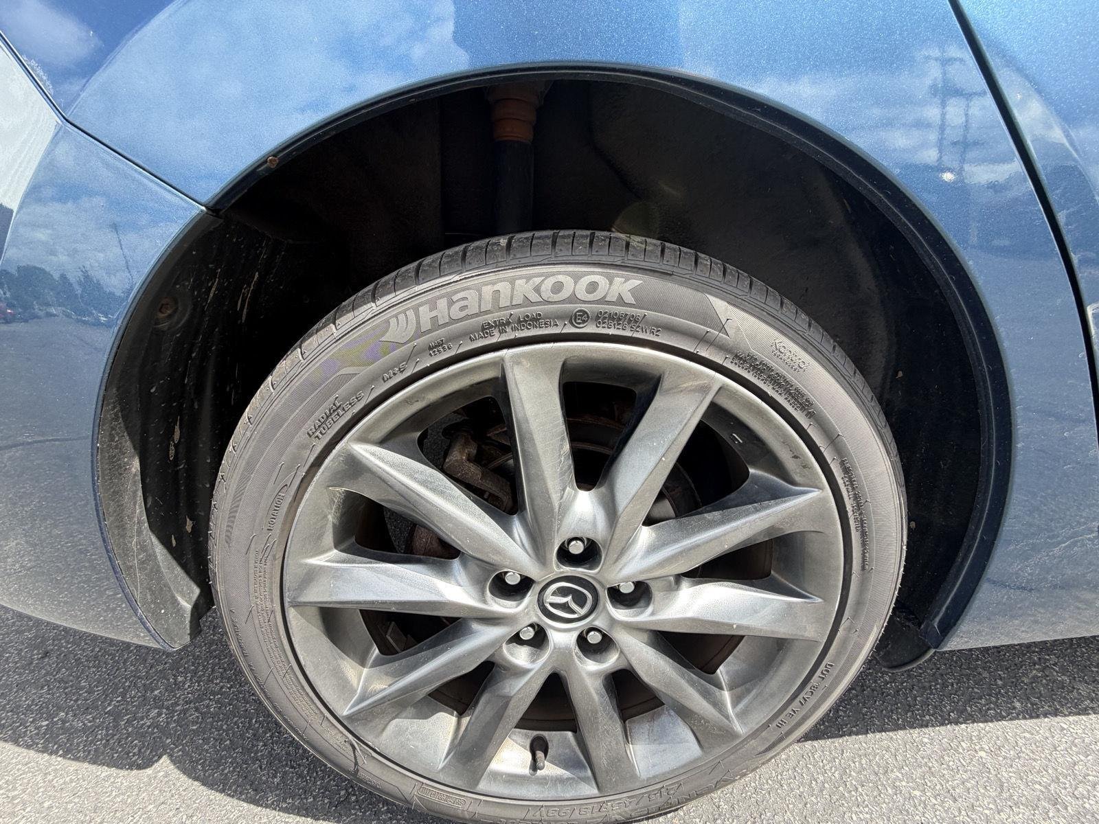 Used 2018 Eternal Blue Mica Mazda Touring image 10