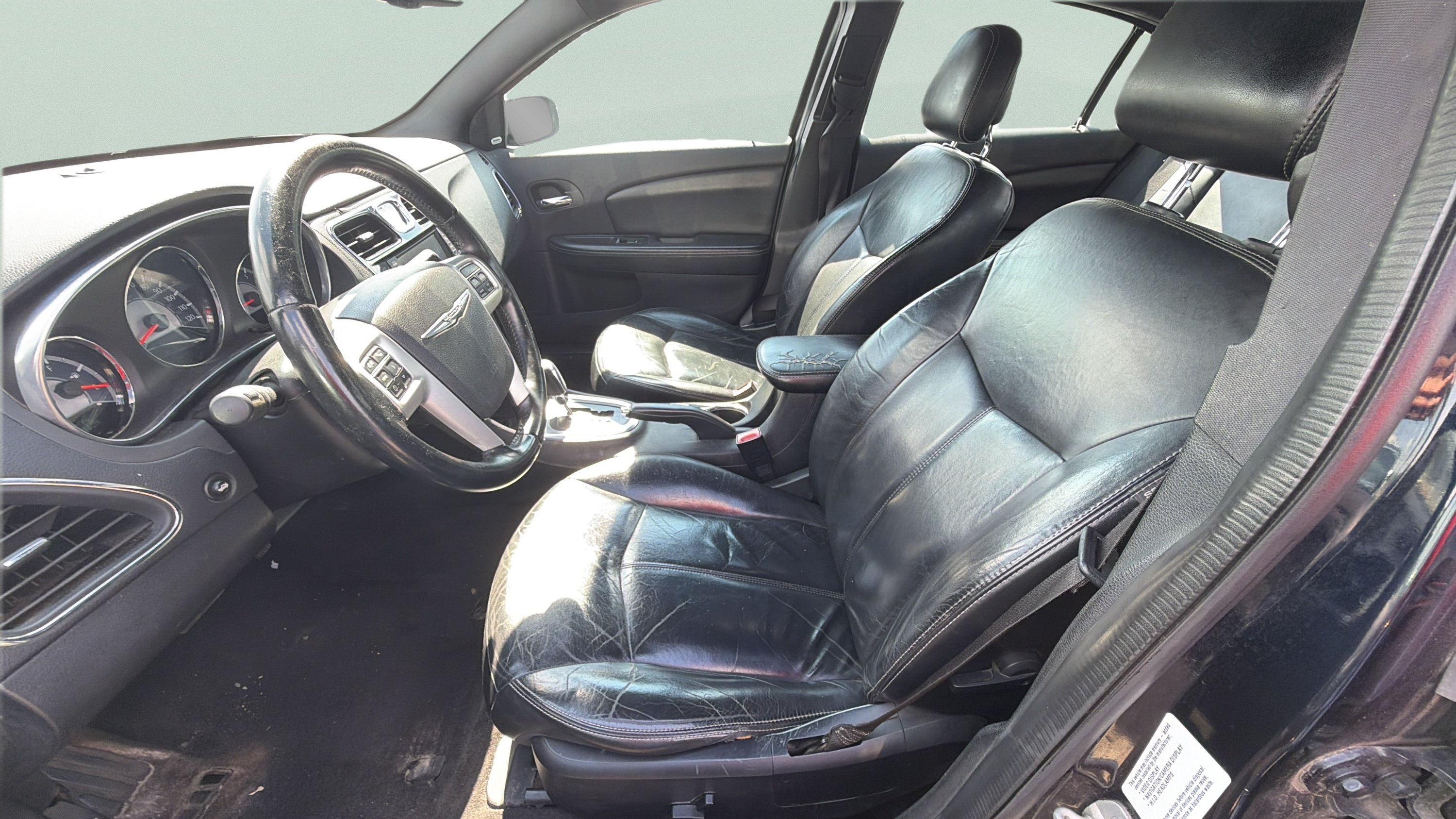 2012 Chrysler 200 Limited - Photo 10