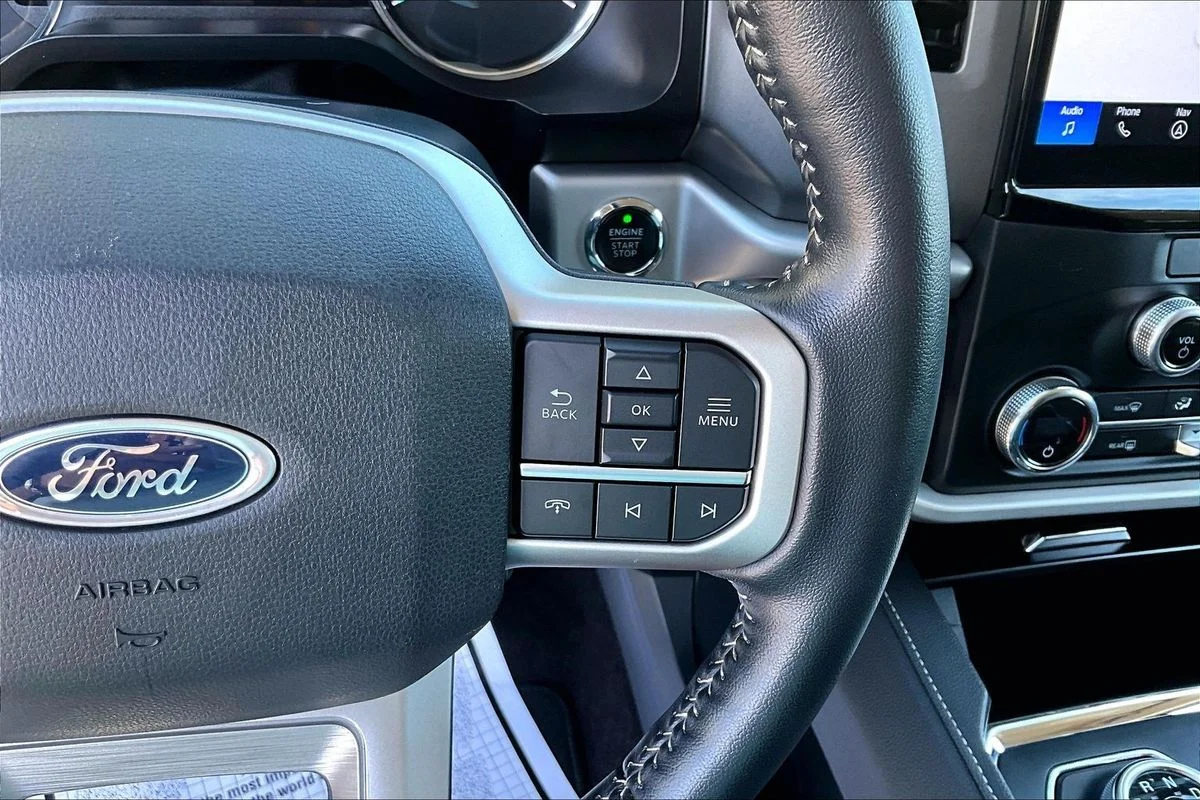 Used 2022  Ford XLT image 12