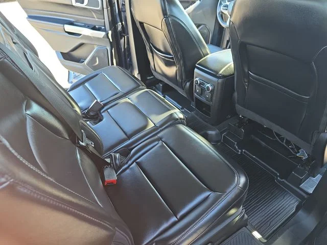 Used 2021 Blue Ford XLT image 12