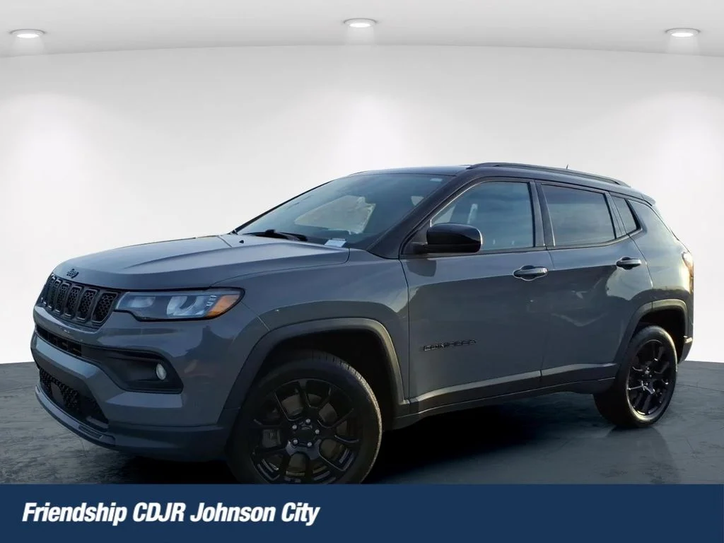 Used 2023 Gray Jeep Latitude image 1