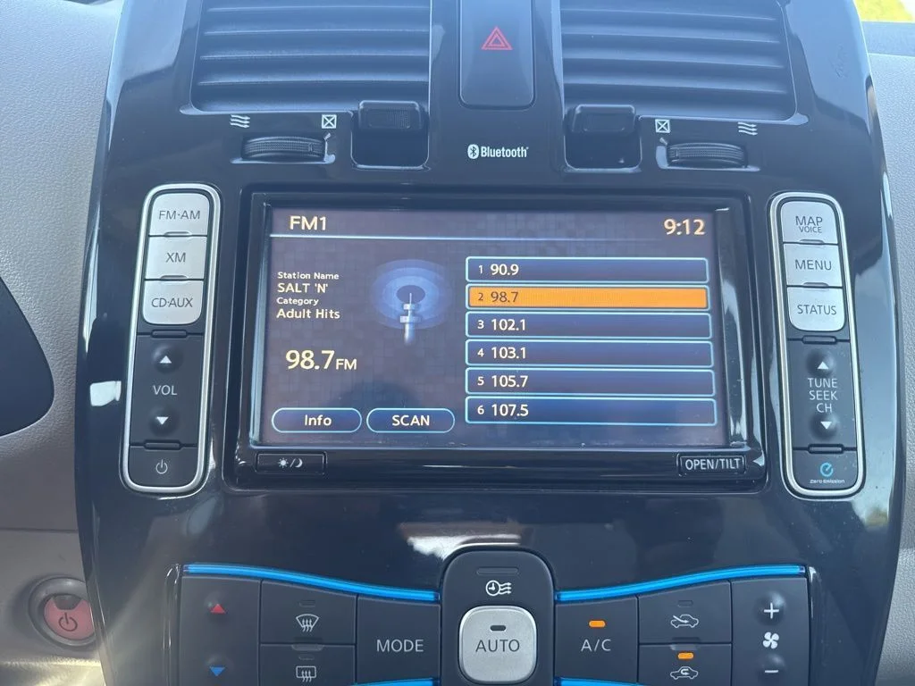 Used 2012 White Nissan SV image 17