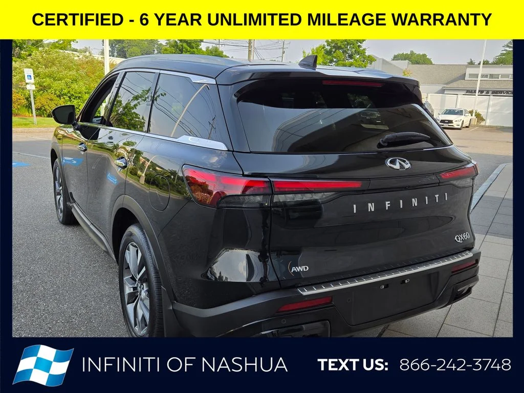 Certified Used 2023 Black INFINITI LUXE image 13