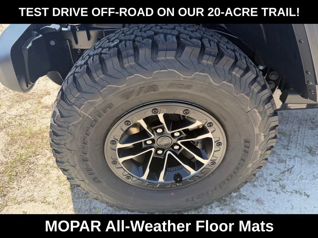 New 2026 Bright White Clear-Coat Exterior Paint Jeep Willys image 33