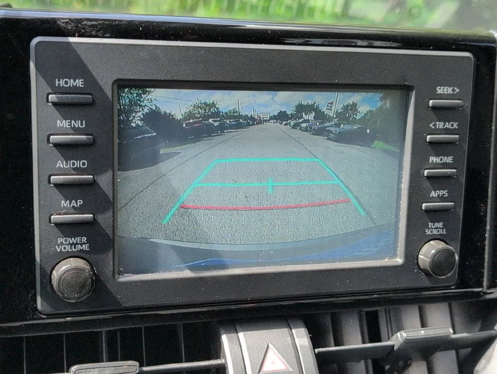 Used 2019 Silver Toyota LE image 25