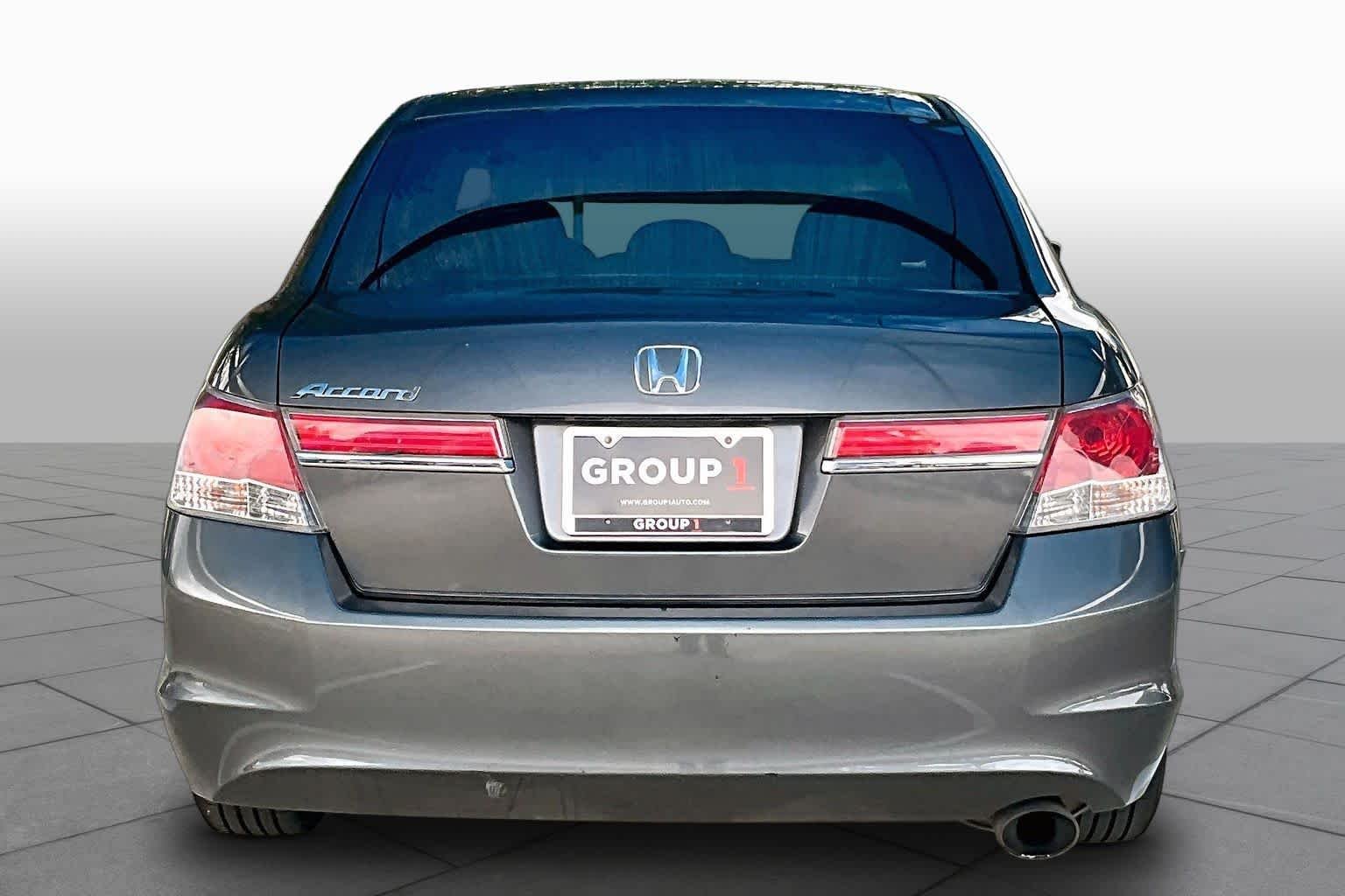 Used 2012 Polished Metal Metallic Honda LX image 4