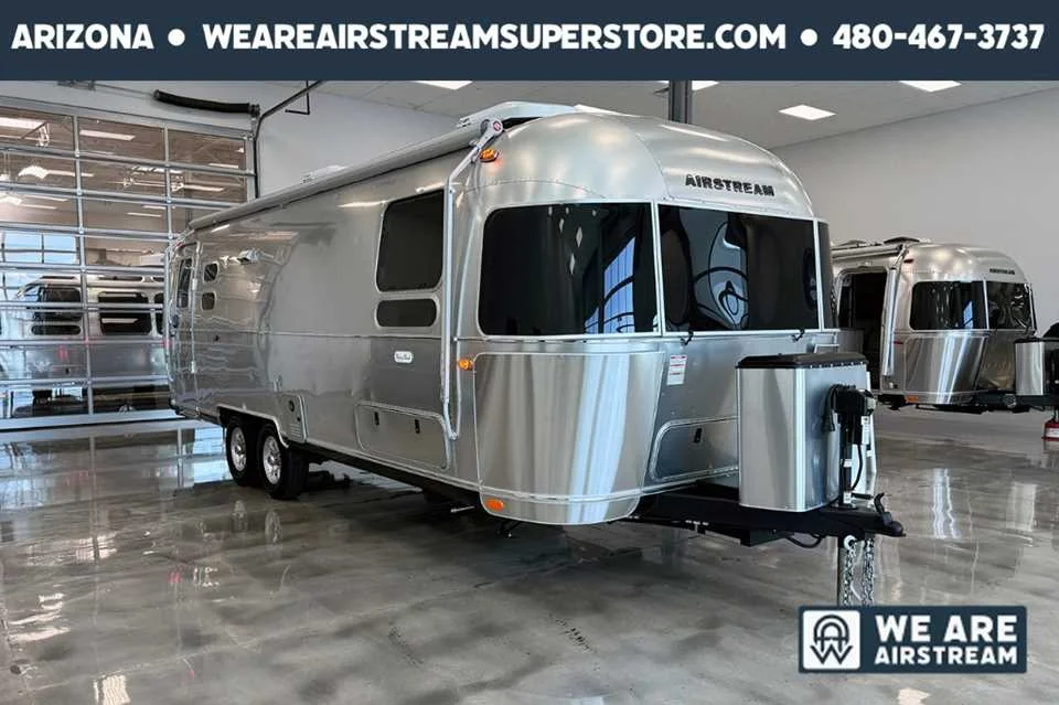 Used 2025 SILVER AIRSTREAM  image 1