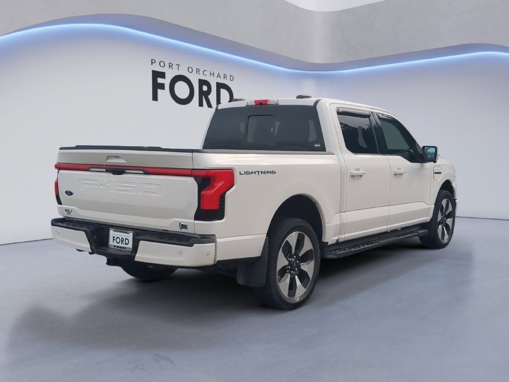 Used 2023 White Metallic Ford Platinum image 7