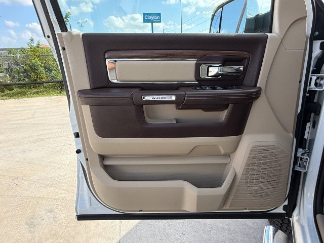 Used 2014 Bright White Clearcoat Ram Laramie image 23