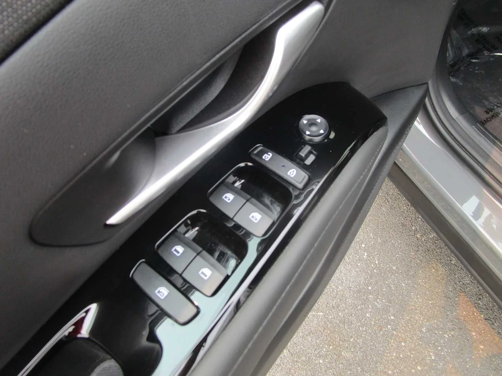 Used 2024 Hampton Gray Hyundai Limited image 14