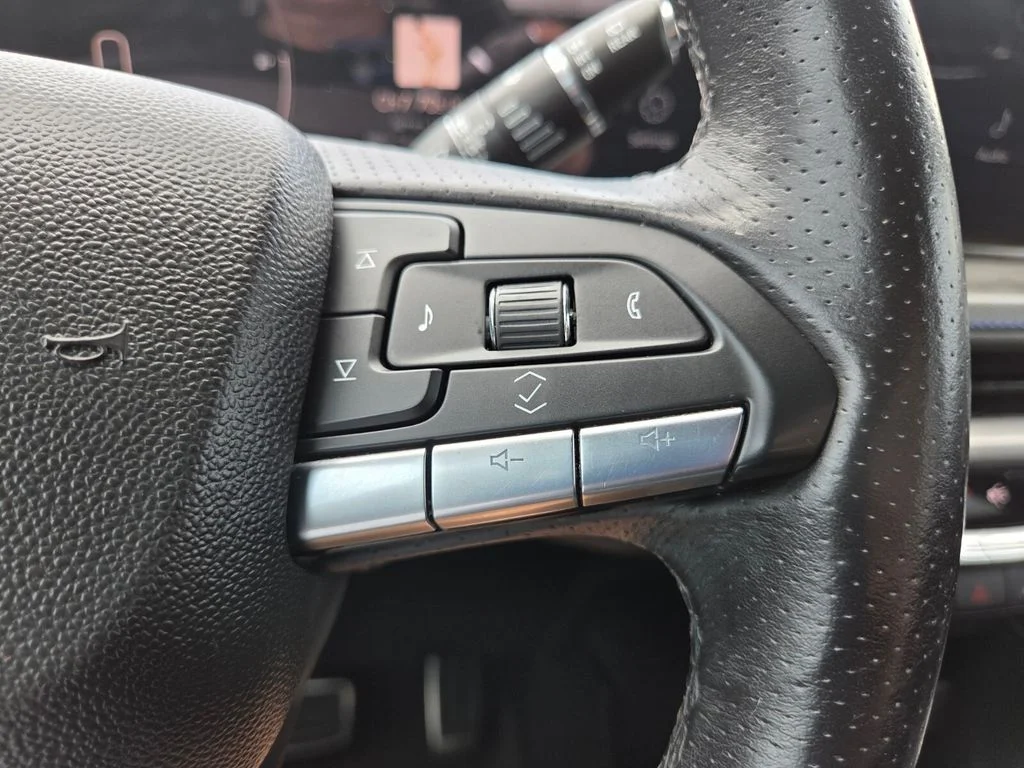 Used 2024 Silver Cadillac Sport image 18