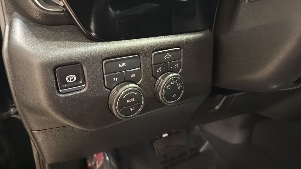 Used 2026 Black Chevrolet LT image 17