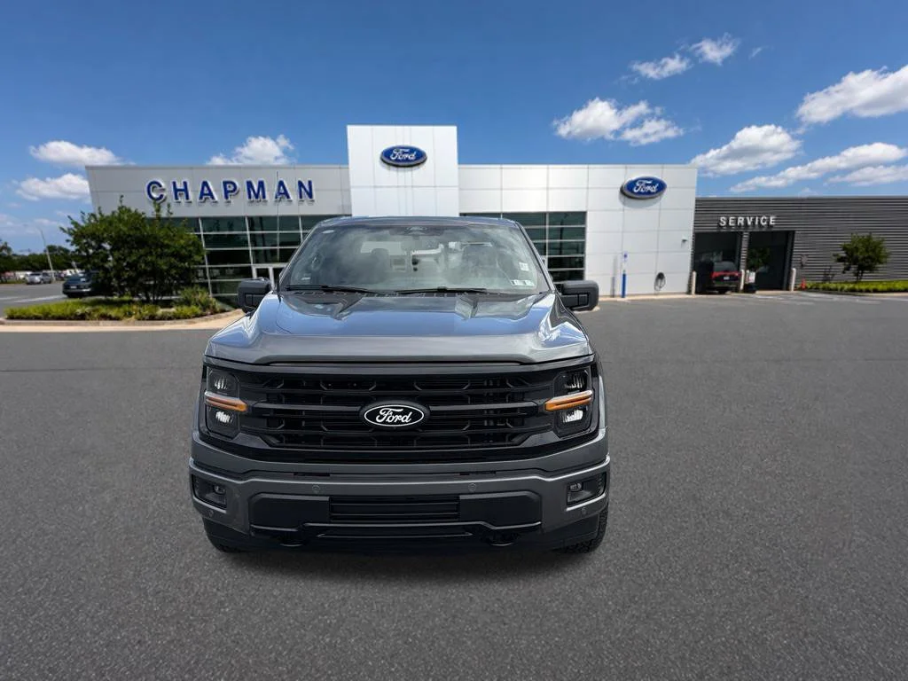 New 2026 Carbonized Gray Metallic Ford XLT image 2