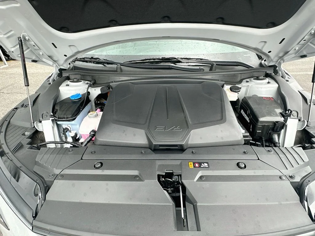 New 2026 Wolf Gray Kia LIGHT image 29