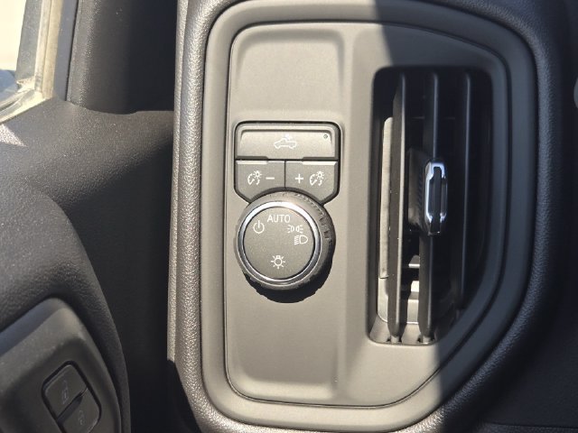 2026 Chevrolet Silverado 1500 Custom - Photo 24