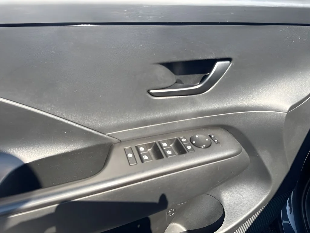 Used 2024 Blue Hyundai SEL image 19