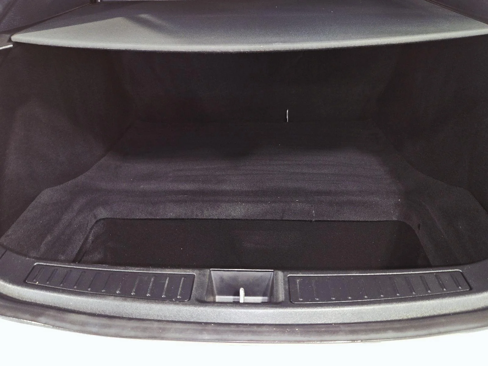 Used 2015 White Tesla P85D image 58