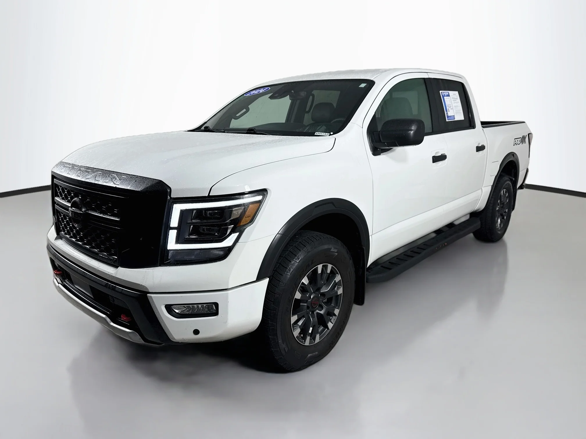 Used 2024 Glacier White Nissan PRO-4X image 3