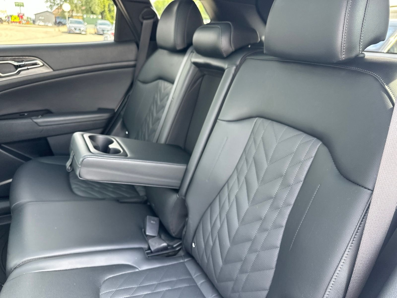 Used 2023 White Kia X-Pro image 26