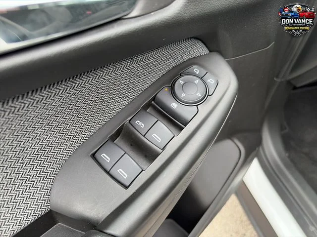 Used 2025 White Chevrolet LT image 11