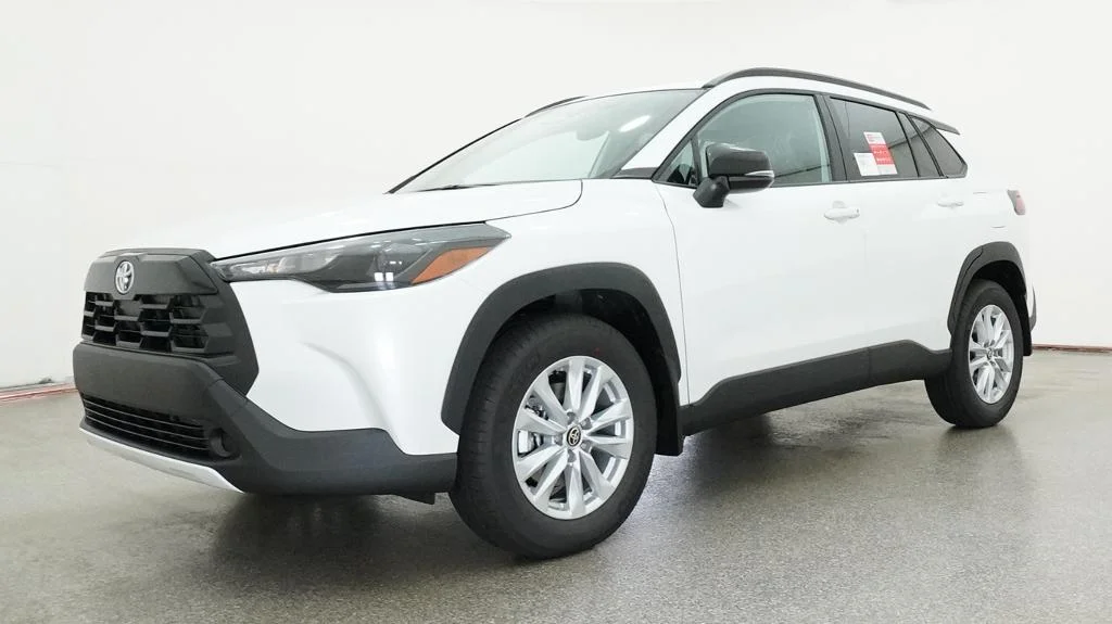 New 2026 Wind Chill Pearl Toyota LE image 6