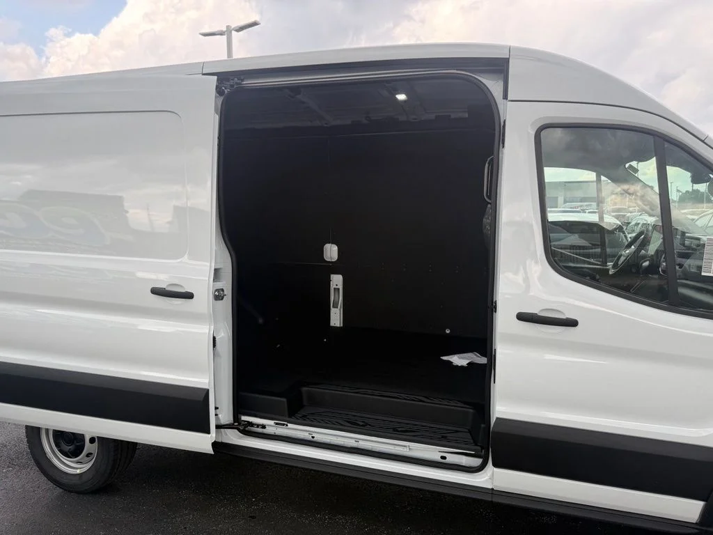 New 2026 Oxford White Ford Cargo Van image 44