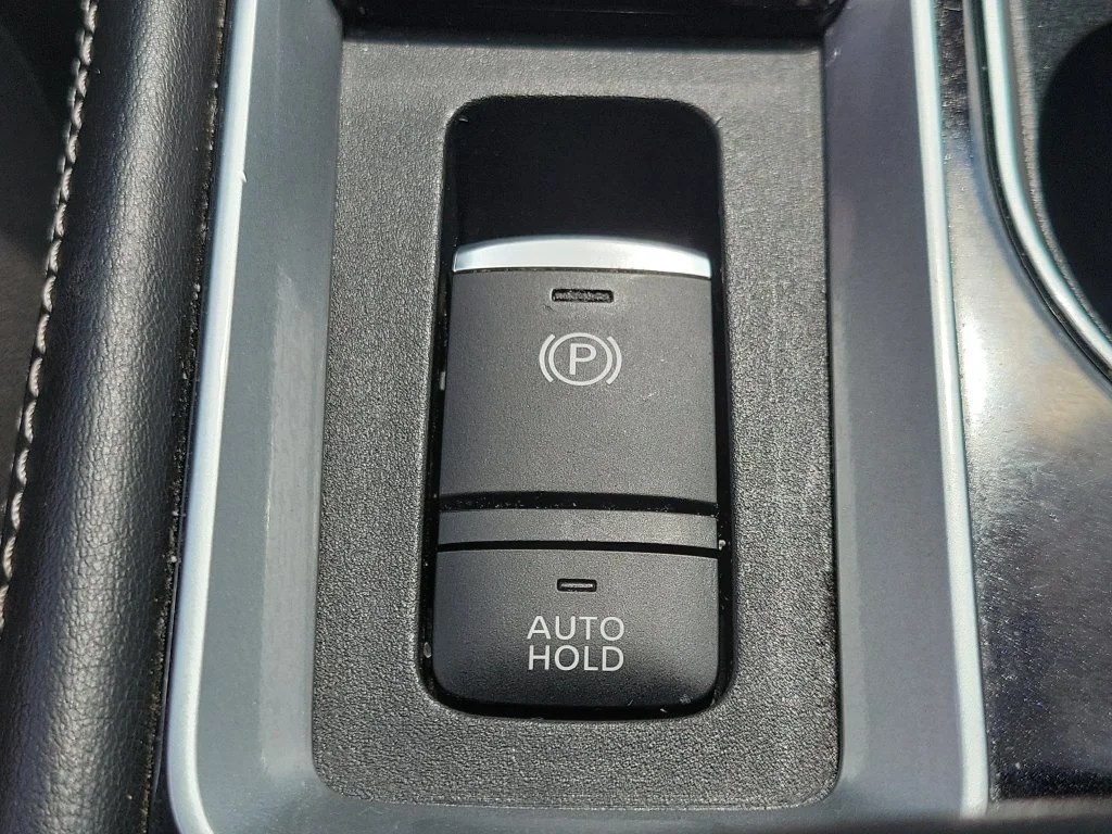 Used 2023 Gray Nissan 2.5 SV image 31