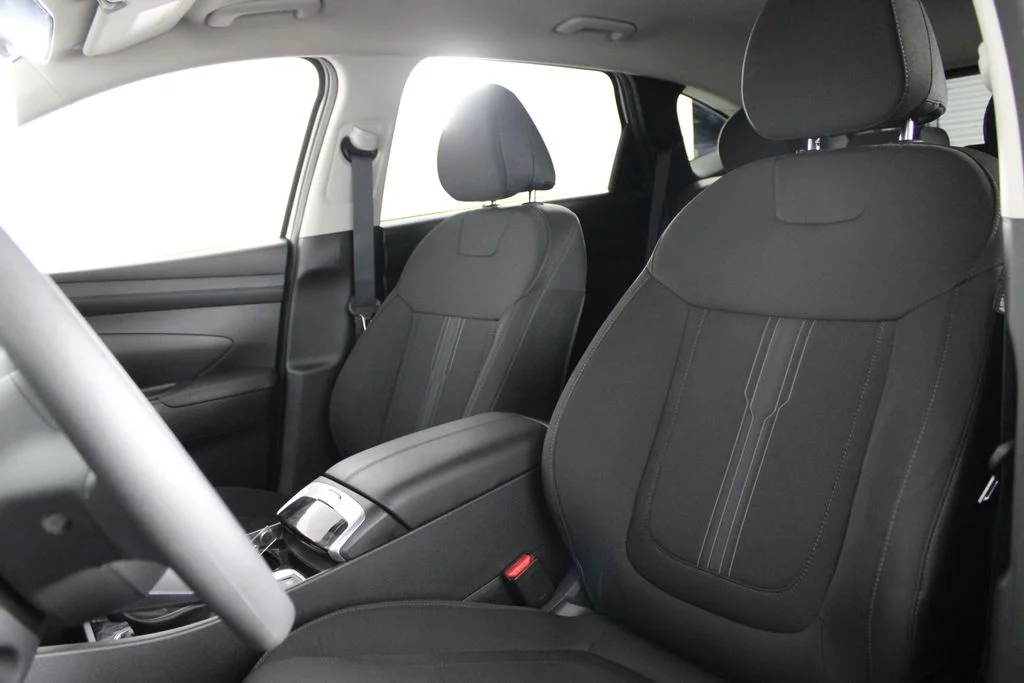 Used 2026 White Hyundai SEL image 19