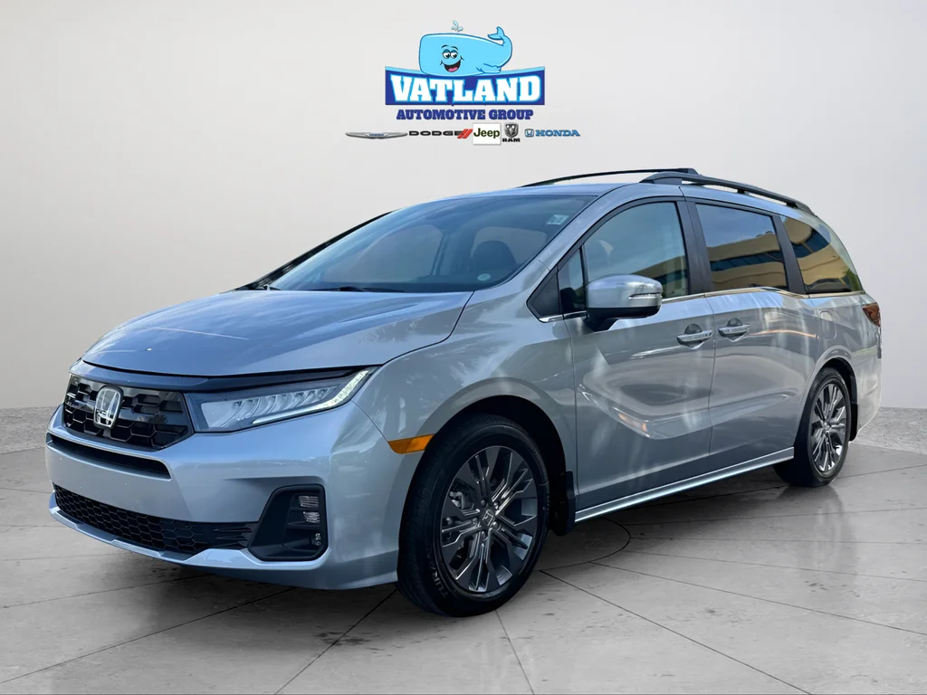 New 2026 Solar Silver Metallic Honda Touring image 35