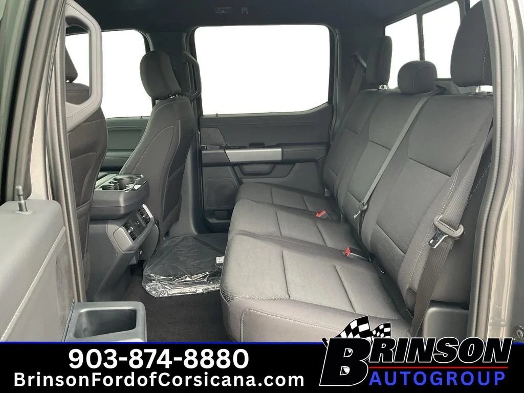 New 2026 Carbonized Gray Metallic Ford XLT image 7